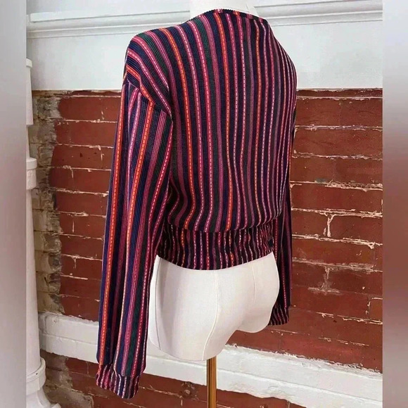 Topshop Striped Plisse Wrap Top in Navy Cropped Plunge Neck Blouse - Picture 6 of 14